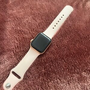Apple Watch Series 6 40MM Aluminum & Ceramic Rose Gold